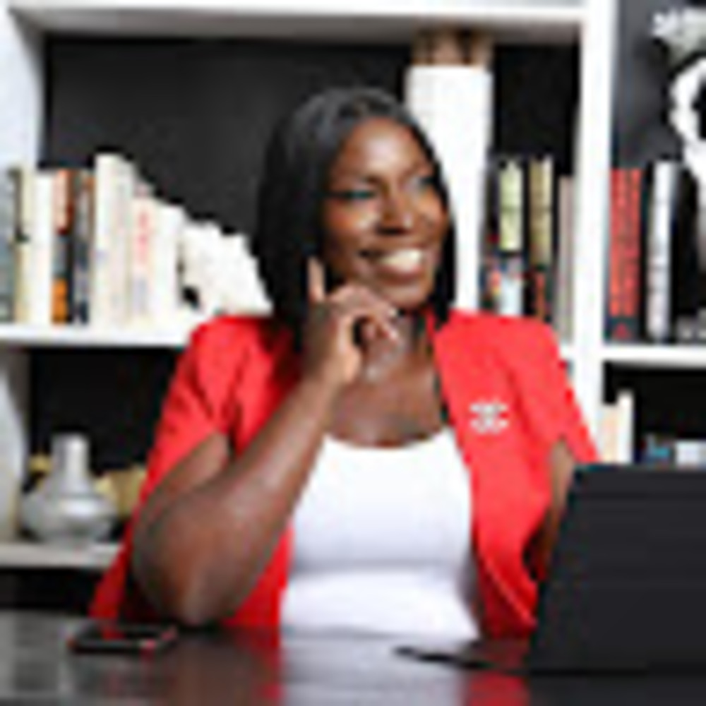 Meet your Posher, Stephanie